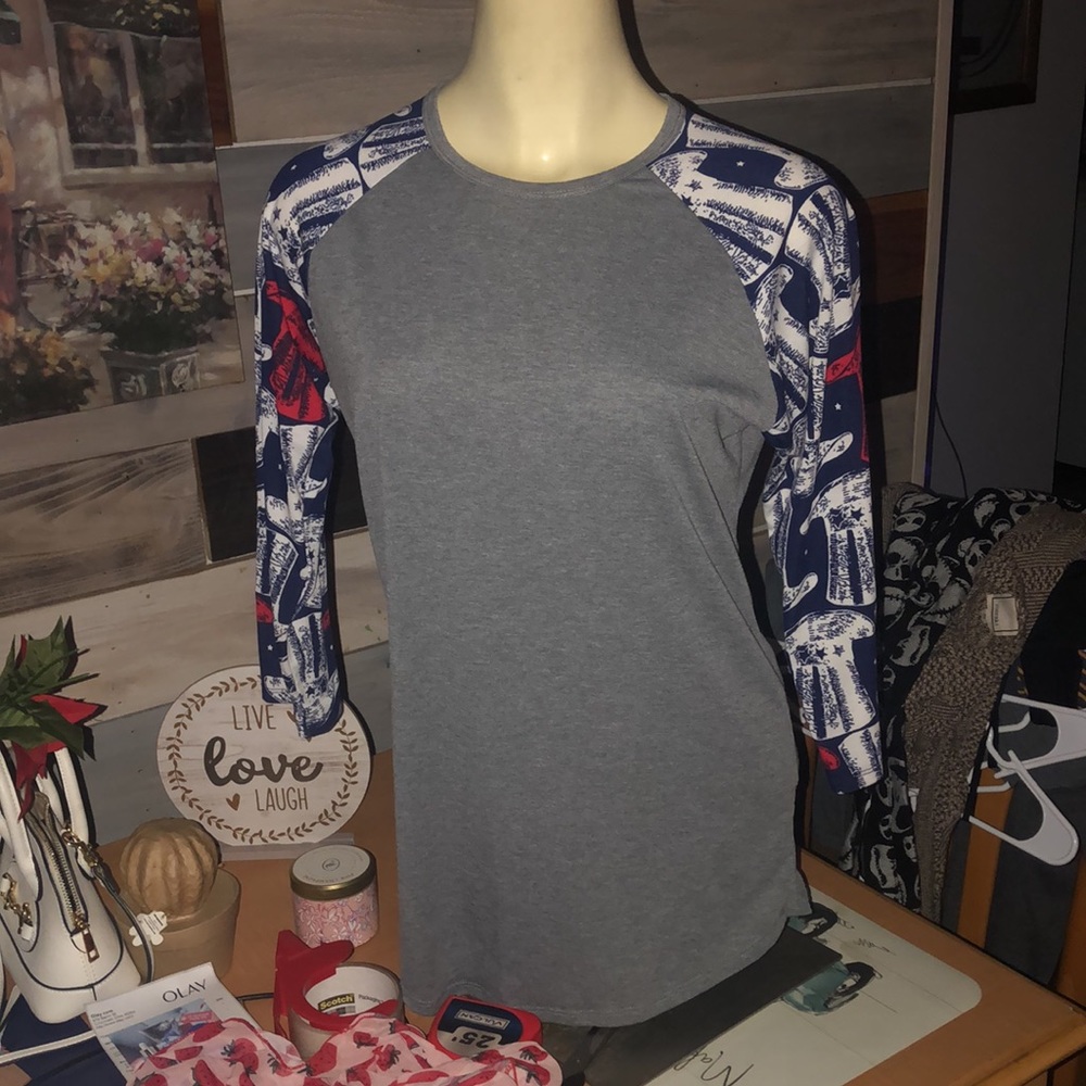 Lularoe 3/4 sleeve top - small size